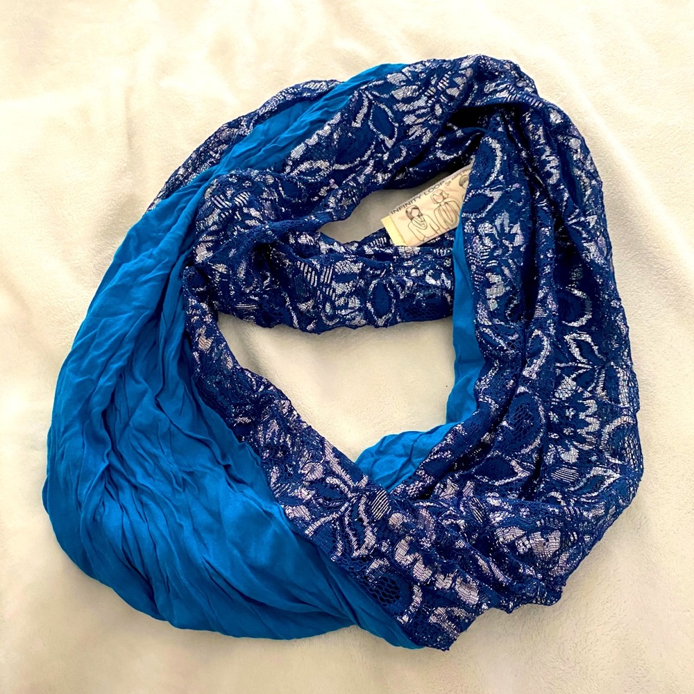 Infinity scarf